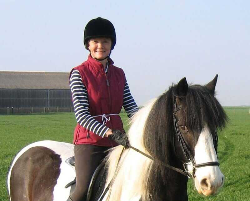 JOANNE HILL