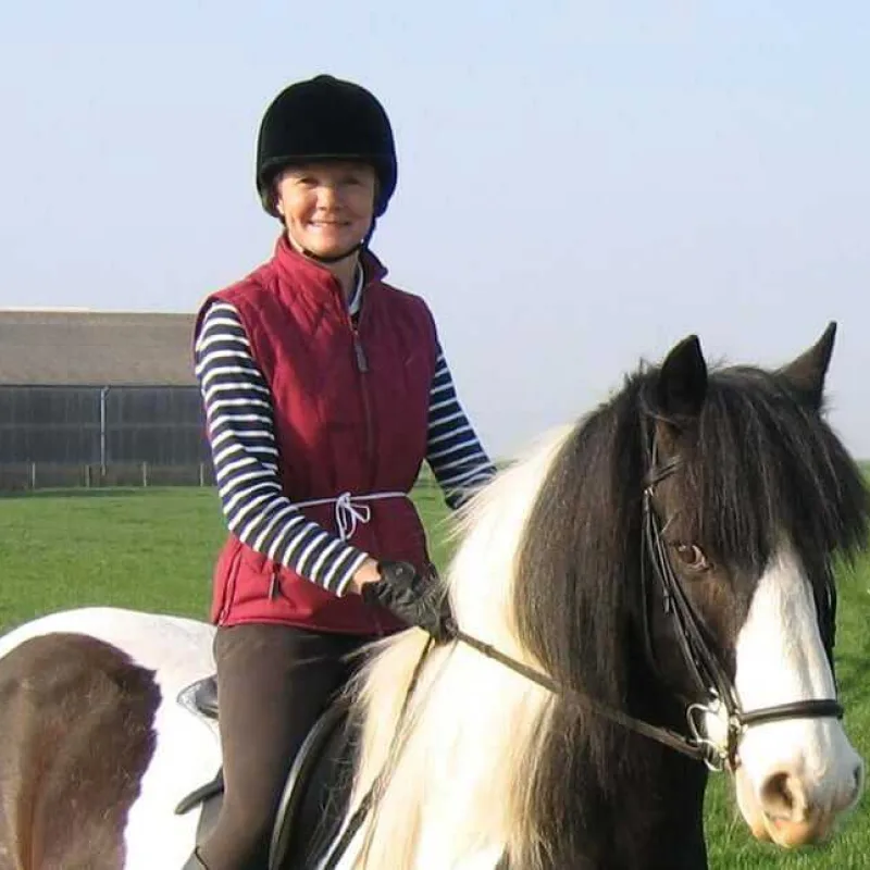 JOANNE HILL